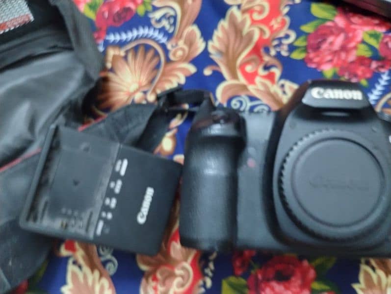 Canon 5d mark 2 urgent sale need cash 9