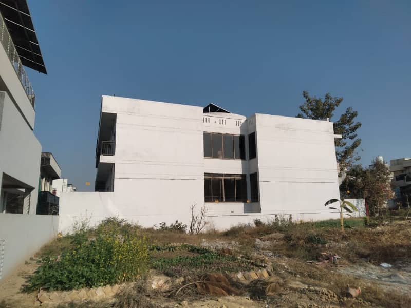 14 Marla Tripple Story House Available. Margalla View Housing Society MVCHS D-17 Islamabad. 2