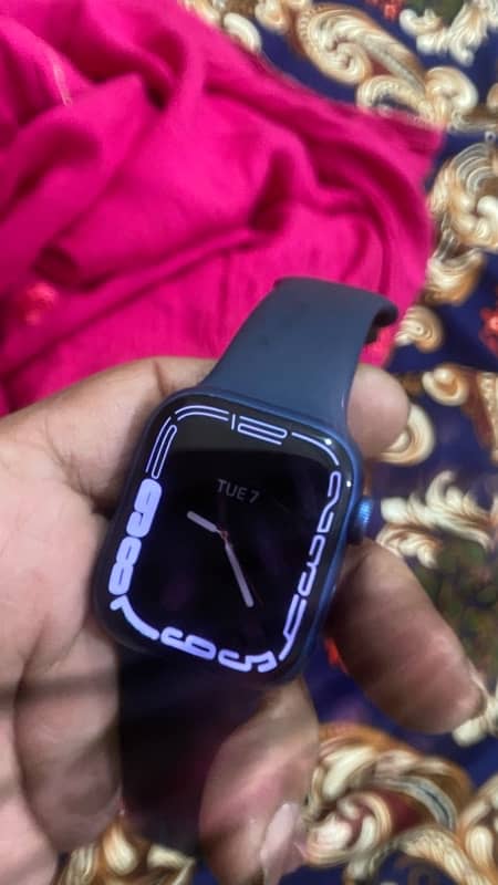 Apple Watch Series 7 - 41mm - 32GB - GPS 2