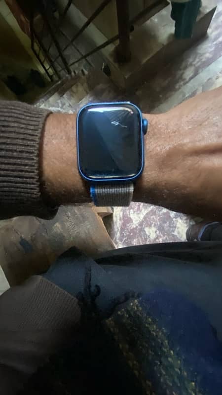 Apple Watch Series 7 - 41mm - 32GB - GPS 4