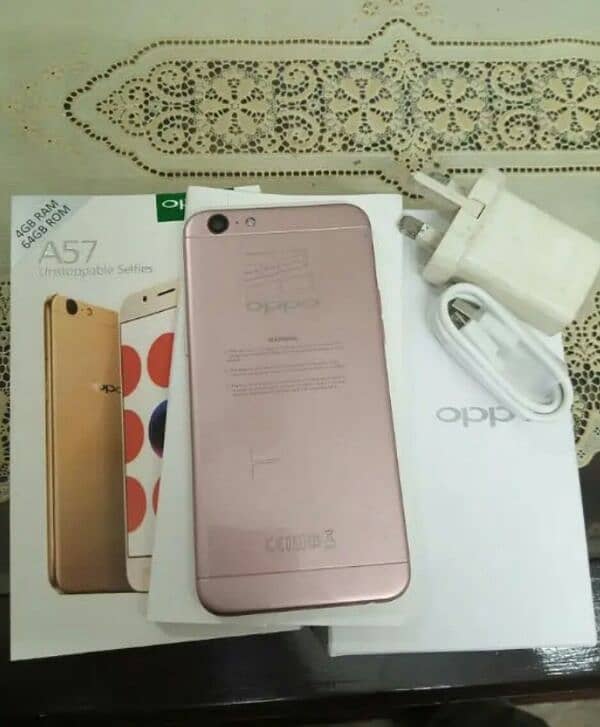 Oppo a57 4/64gb whith all accessories 0