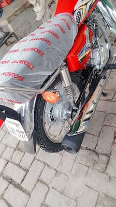 CG 125 Honda 2025/2018 urgent sale karna hai jis bhai ne kharidna ha