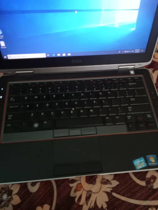 Laptop Achi Condition mein 4