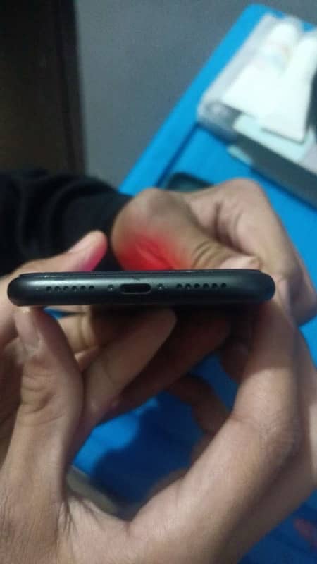 iphone 11 jv 64gb 10by 10 condition  waterpack 0