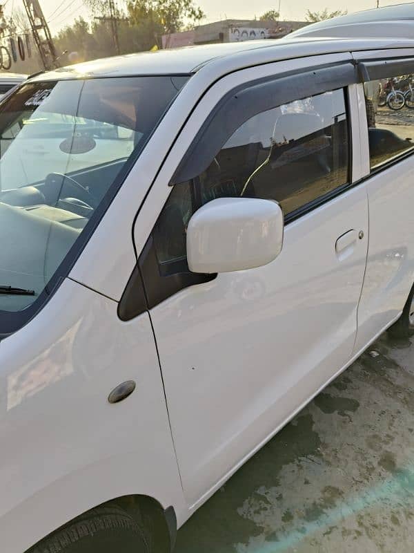 Suzuki Wagon R 2018 8