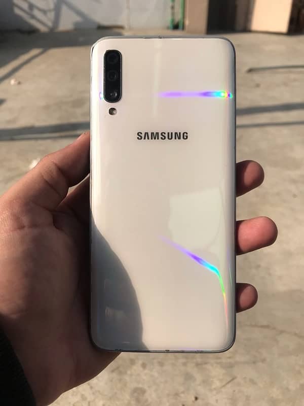 samsung A70 3