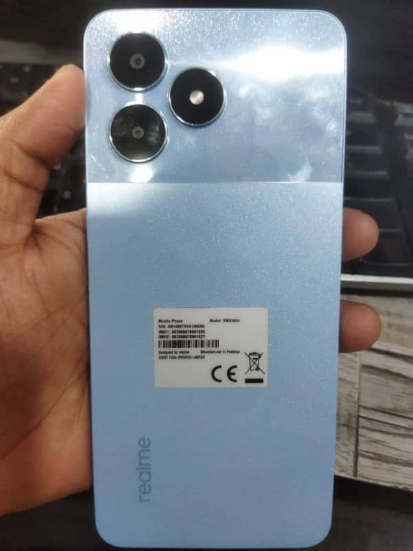 Realme Note 50 4/128 with box and charger 1