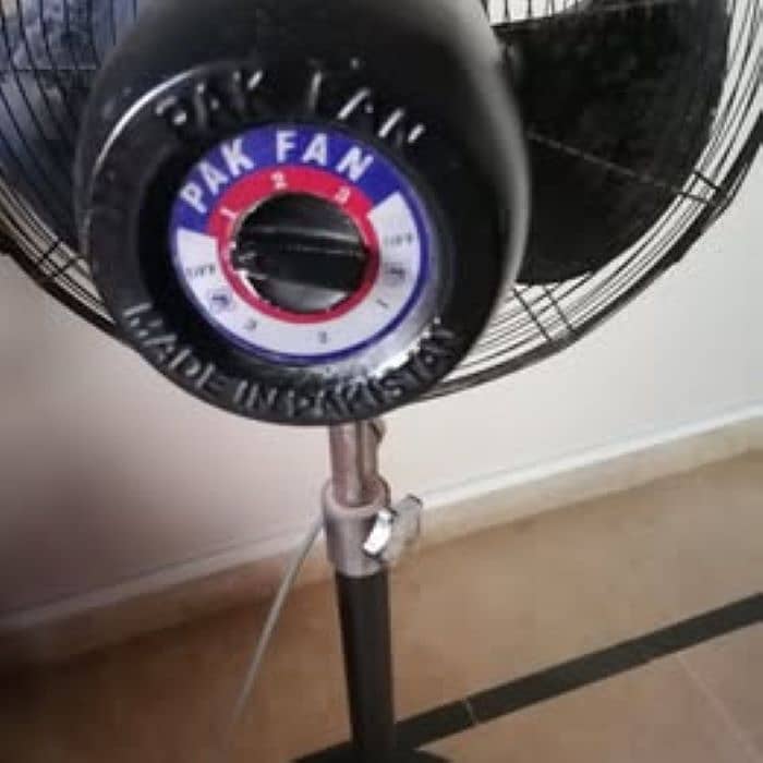 Pedestal Standing Pak Fan Black Color 3