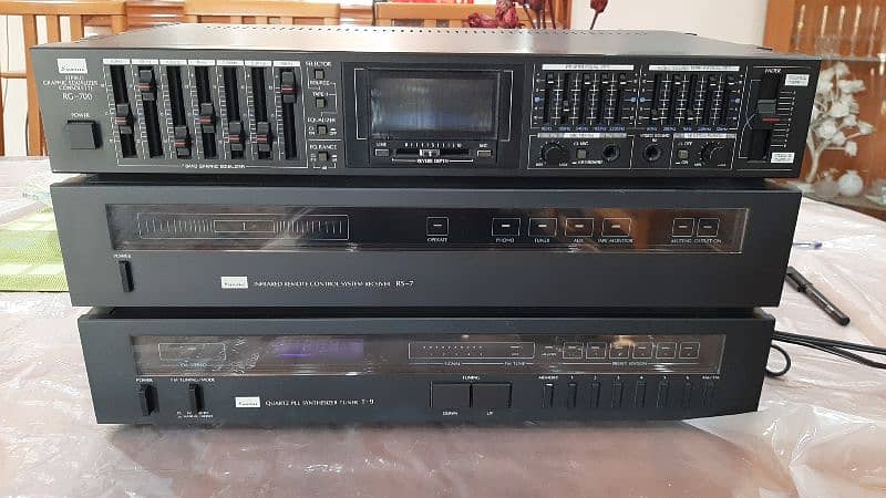 SANSUI  VINTAGE HI FI STEREO 4