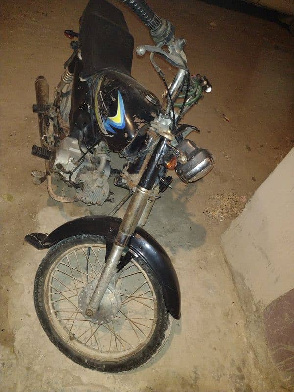 unique 70cc 2021 model saaf suthri bike hay 8