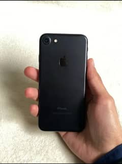 iPhone 7 for sale in 8000 pkr