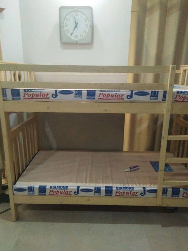 bunk bed with mattress 0