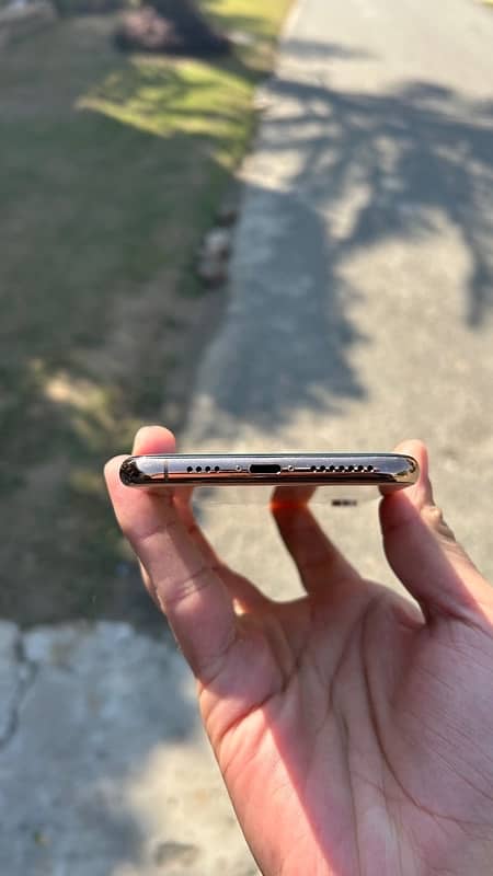 iPhone Xs Max 256GB PTA 2