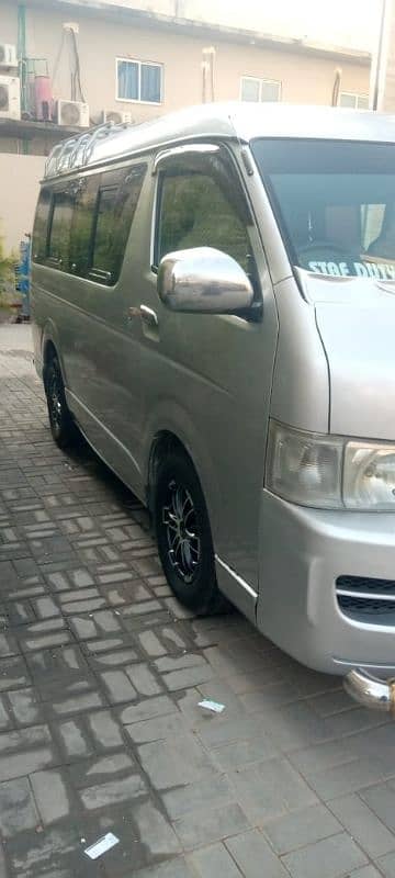 Toyata hiace TRH 214 Kobra 2011 1