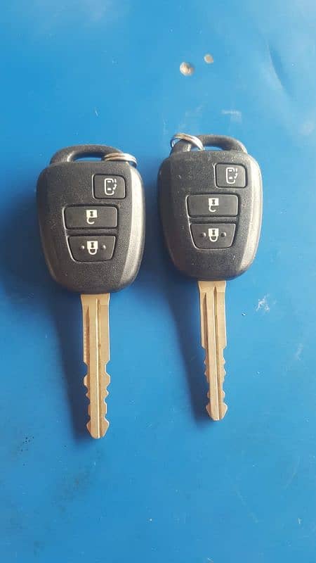 toyota altis gli grandy ka remote with prograing available 03366961532 4