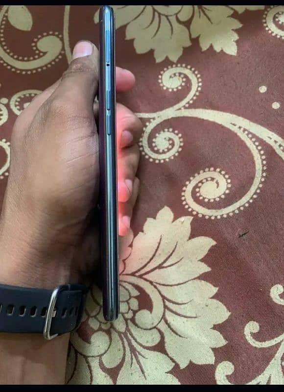 oppo f17 pro. 8GB. . 128GB 4