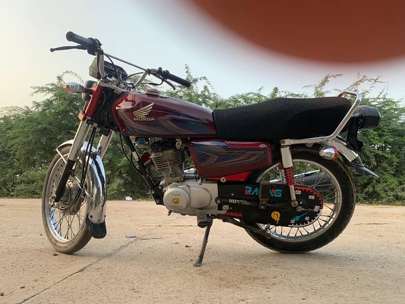 Koi masla nhi hai bike Mai full gentleman condition Mai 0