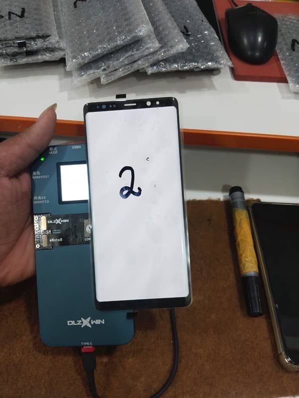 Samsung Galaxy Note 8 original doted panels 1