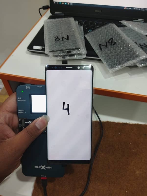 Samsung Galaxy Note 8 original doted panels 3