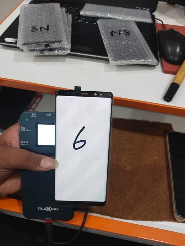 Samsung Galaxy Note 8 original doted panels 5