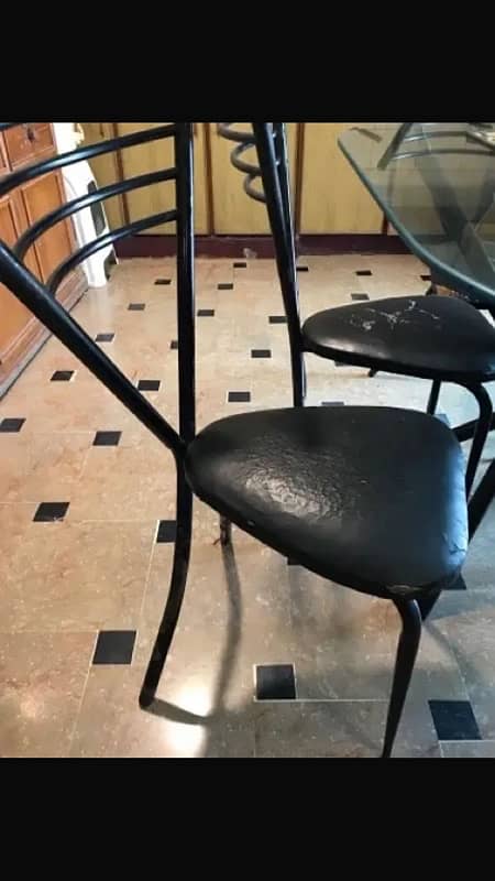 Dining Table with 6 chairs 0