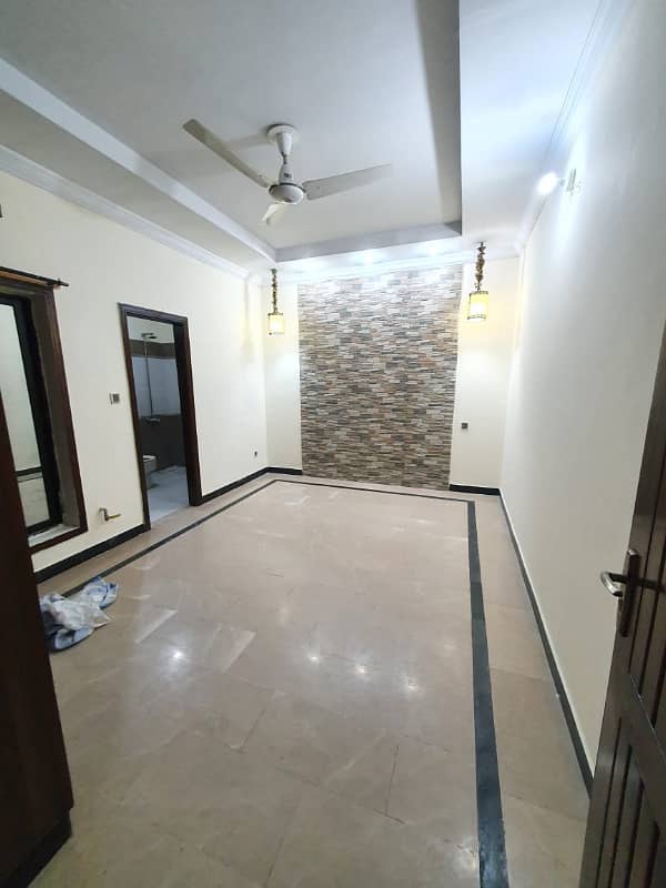 7 Marlas Prime Location Ground Floor Available in G-13/3 11