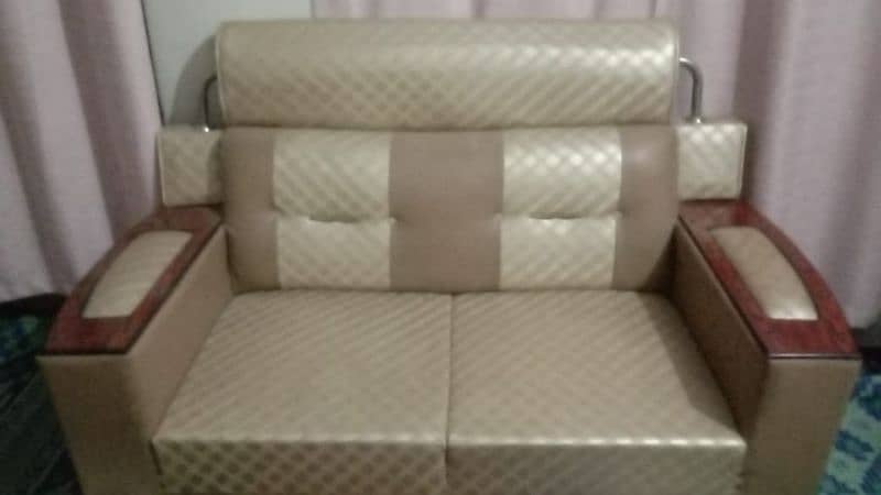 6 seater sofa 0