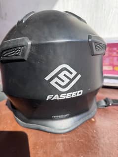 New faseed helmet (scratless - unused)