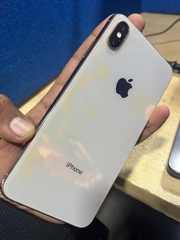 iphone xs max gold color 5