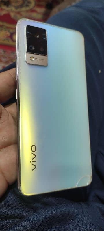 Vivo V21 8GB / 128GB 3