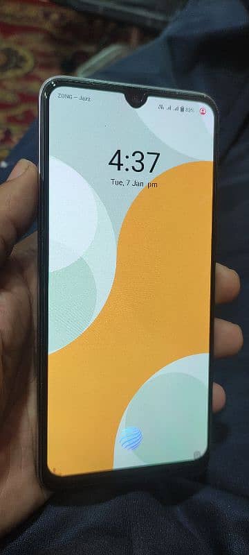 Vivo V21 8GB / 128GB 4