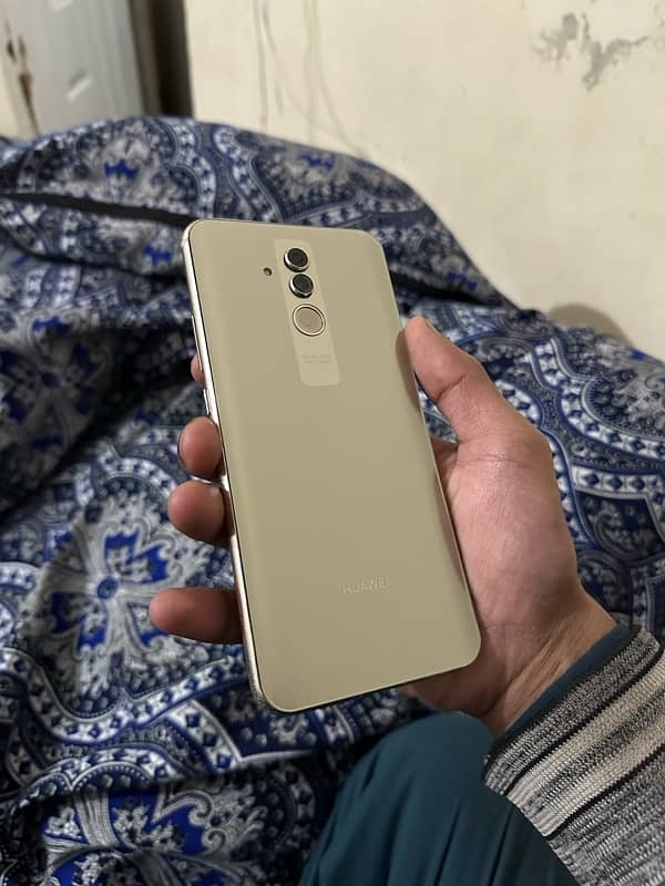 Huawei Mate 20 lite 0