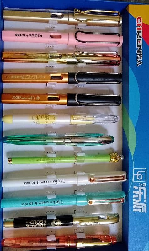 12 Premium Ink Pens with Box 4