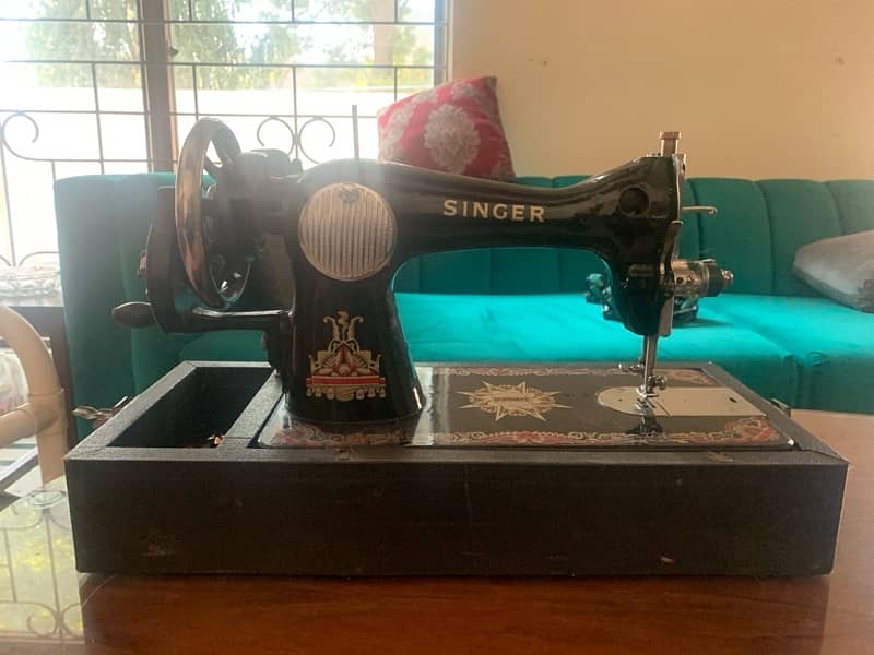 Singer 150H Sewing Machine for Sale 2