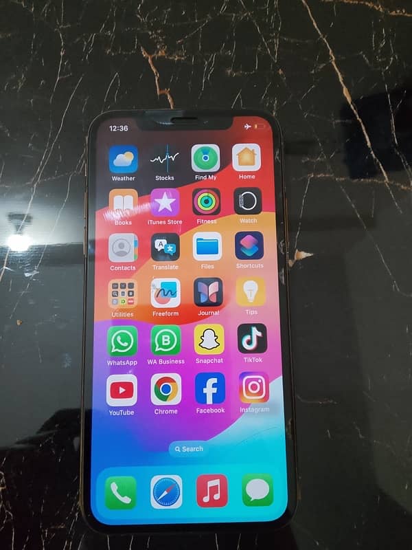 Iphone Xs 64gb Not pta Factory unlock 1