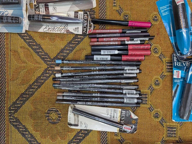 Branded Makeup for Sale (per piece 1000) 10