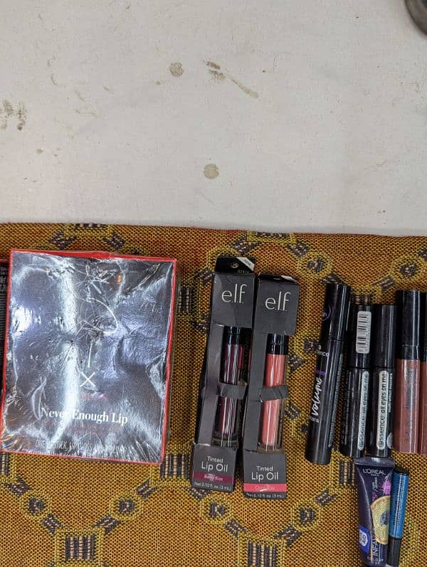 Branded Makeup for Sale (per piece 1000) 18