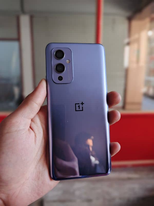 OnePlus 9 – 10/10 Original Accessories | Only 60k 6