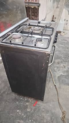 URGENT SALE SALE] Weltron Gas Oven / Only Gas problem //Condition 10/9