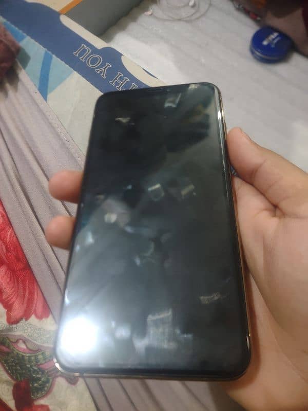 iPhone xsmax Non PTA 4