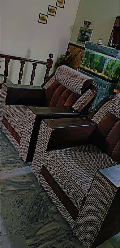 7 seatee sofa set for sale 0