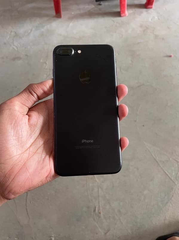 iPhone 7 plus  128 gb pta approved  Battery health 75  10/9 condition 1