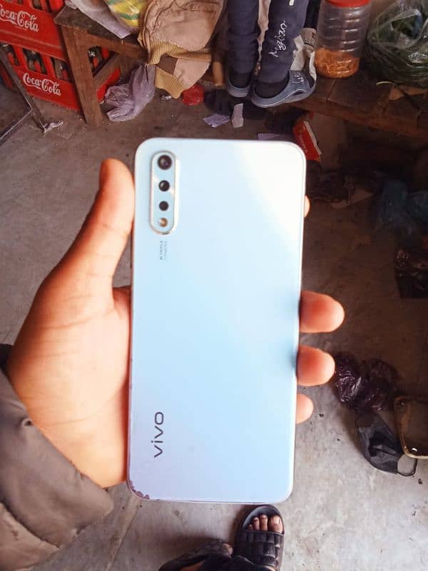 vivo s1 8