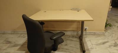 Office table