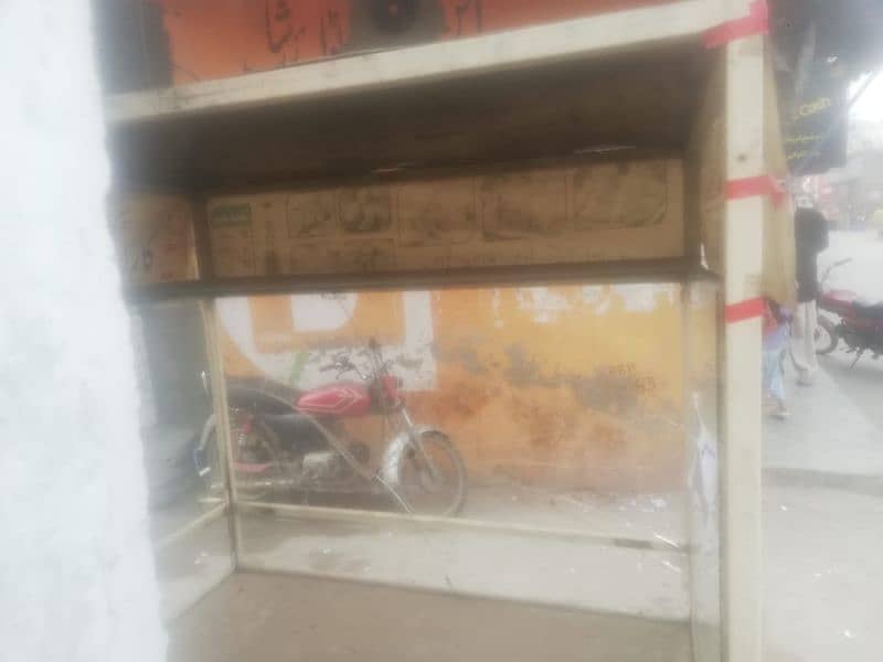 Food Counter is a good Condition for sale 1