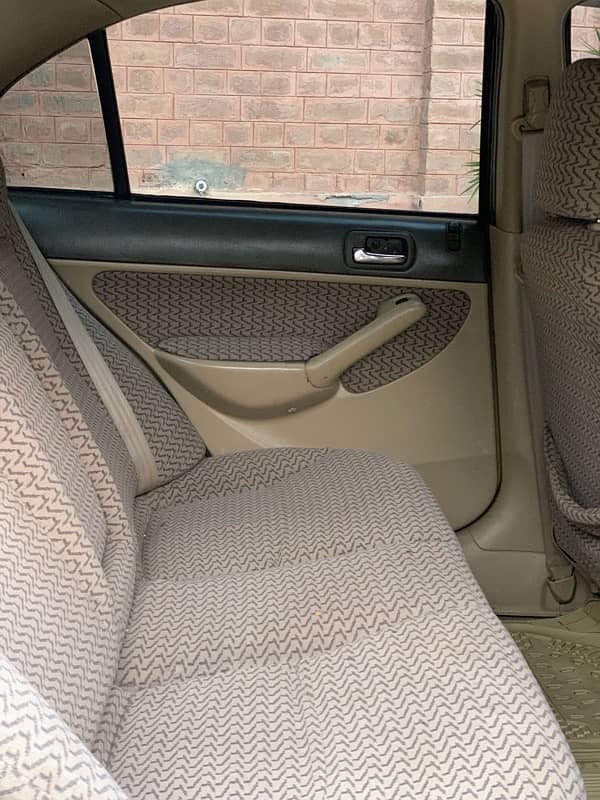 Honda Civic Oriel 2004 9