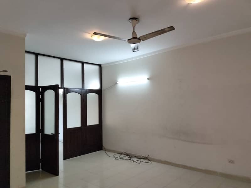 10 Marla Spacious House Is Available In Bahria Town - Sector E For rent 3