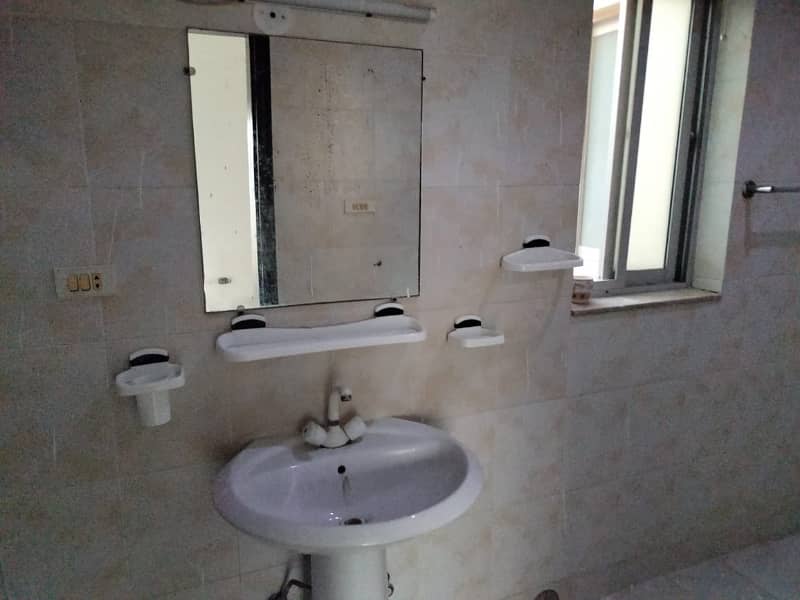 House For rent In Bahria Town - Sector E 4