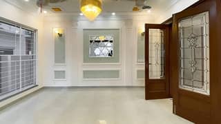 10 Marla House For rent In Bahria Town - Sector E