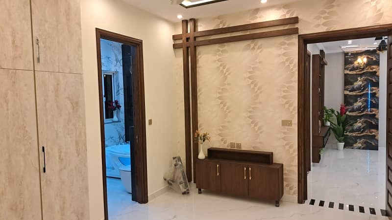 5 Marla House For rent In Bahria Town - Sector E Lahore 4